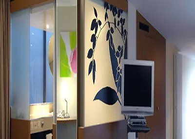 Hotel Agora Swiss Night By Fassbind 4*