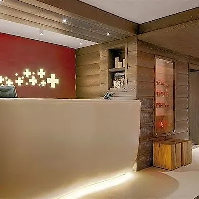 Agora Swiss Night By Fassbind 洛桑